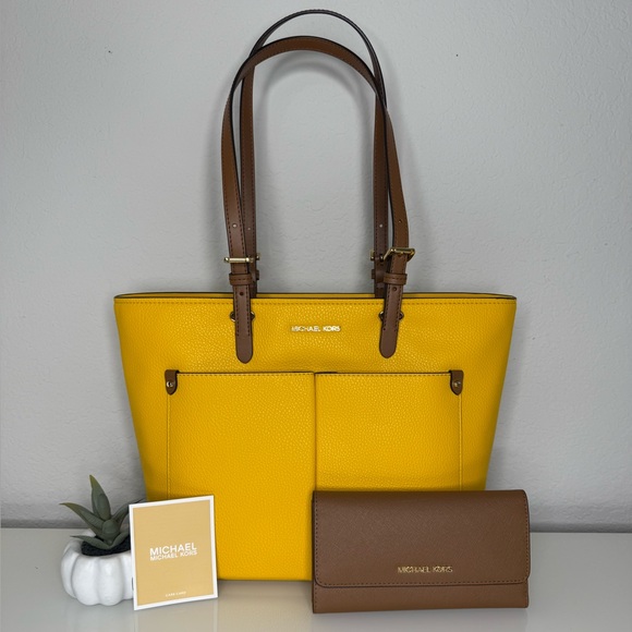 ✨MICHAEL KORS✨ Medium Double Pocket Shoulder Tote & Matching Trifold Wallet NWT - Picture 1 of 11